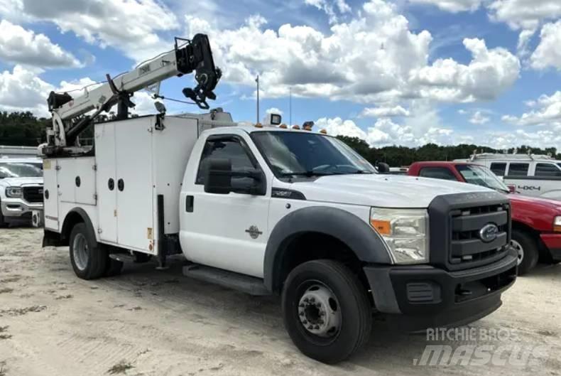 Ford F 550 XL SD Grue sur chenilles