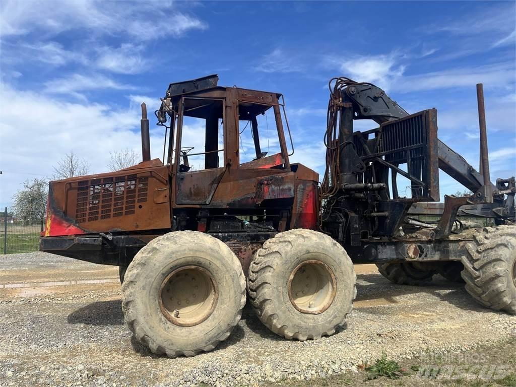 Komatsu 890.3 Abatteuse