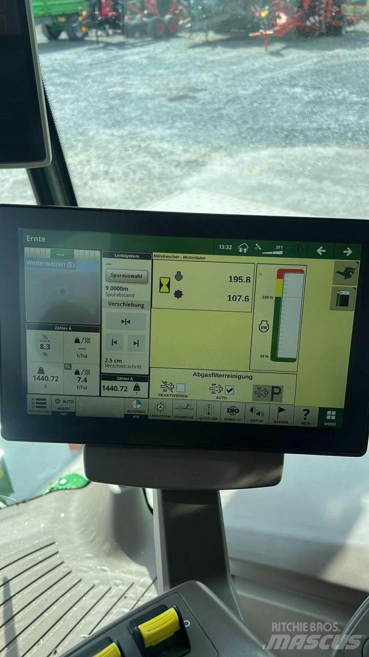 John Deere T670 Moissonneuse batteuse