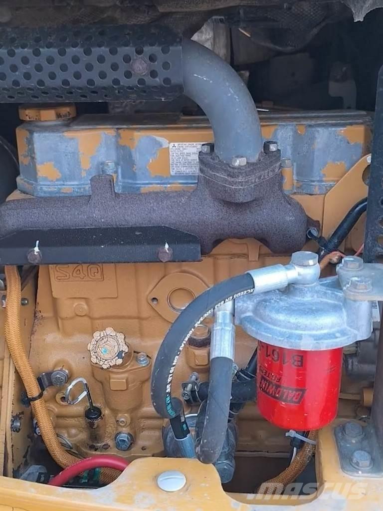 CAT 304CR Mini pelle < 7t