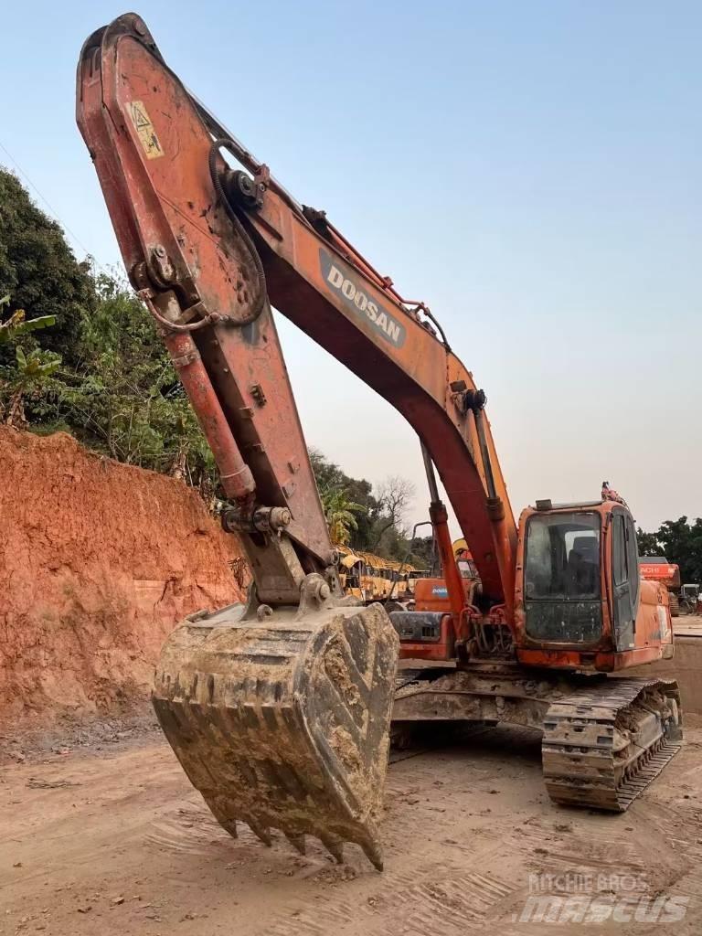 Doosan DX 300 LC Mini pelle < 7t