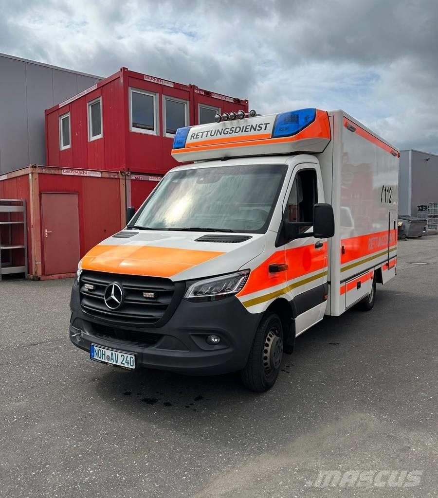 Mercedes-Benz 1000 Ambulance
