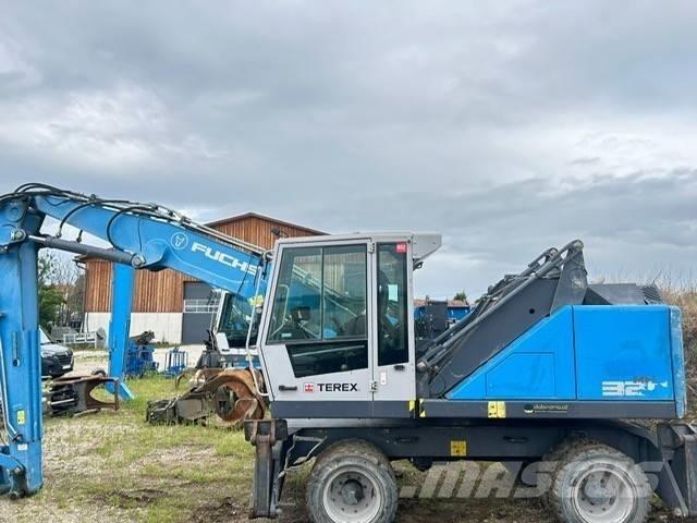 Fuchs MHL 320 Pelle à déchets
