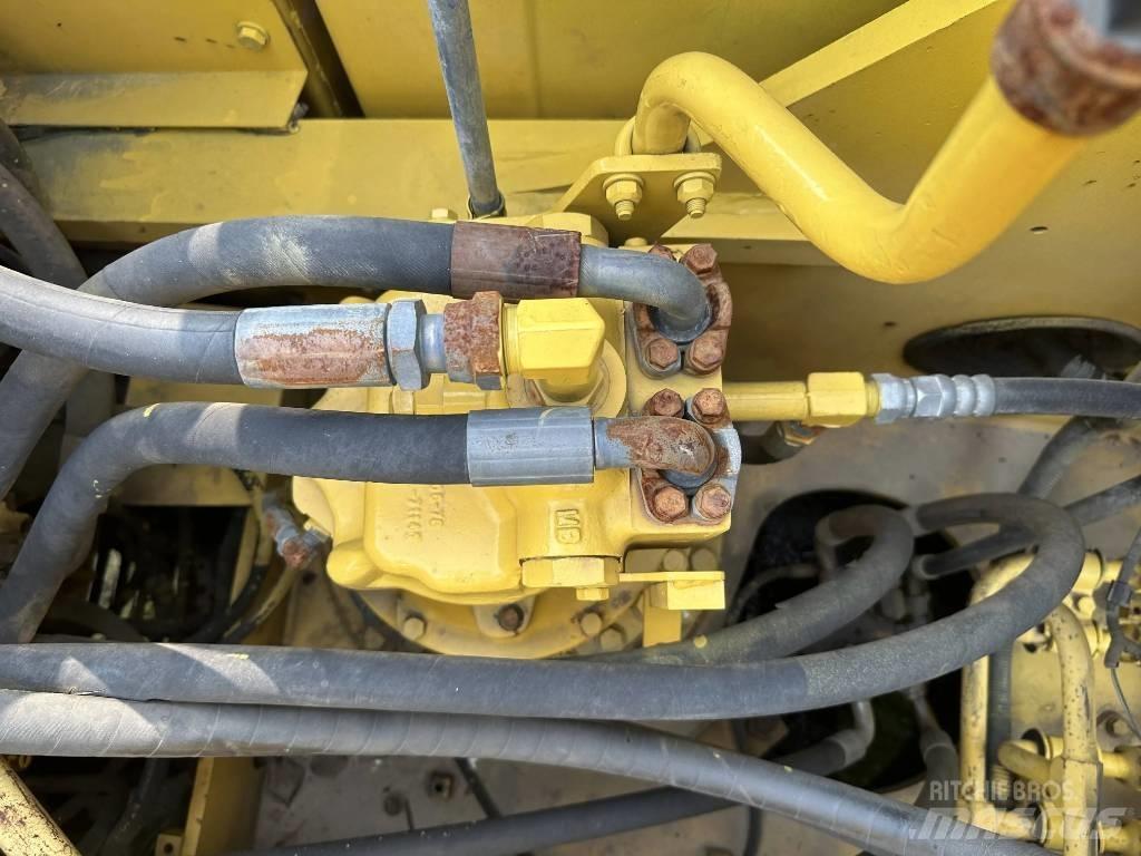 Komatsu PC240-8 Pelle sur chenilles