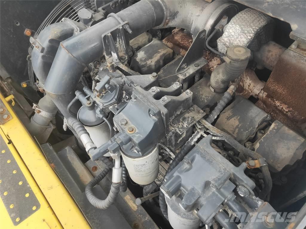 Komatsu PC460-8 Pelle sur chenilles