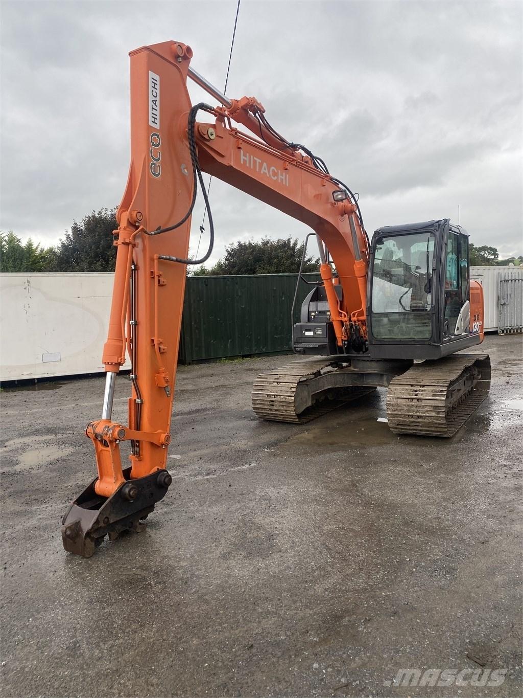Hitachi 130-6 Pelle sur chenilles