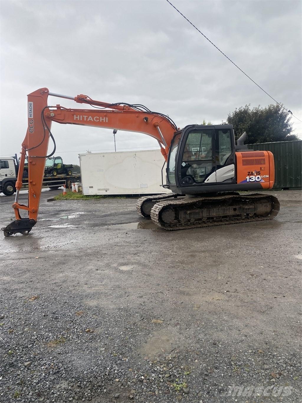 Hitachi 130-6 Pelle sur chenilles