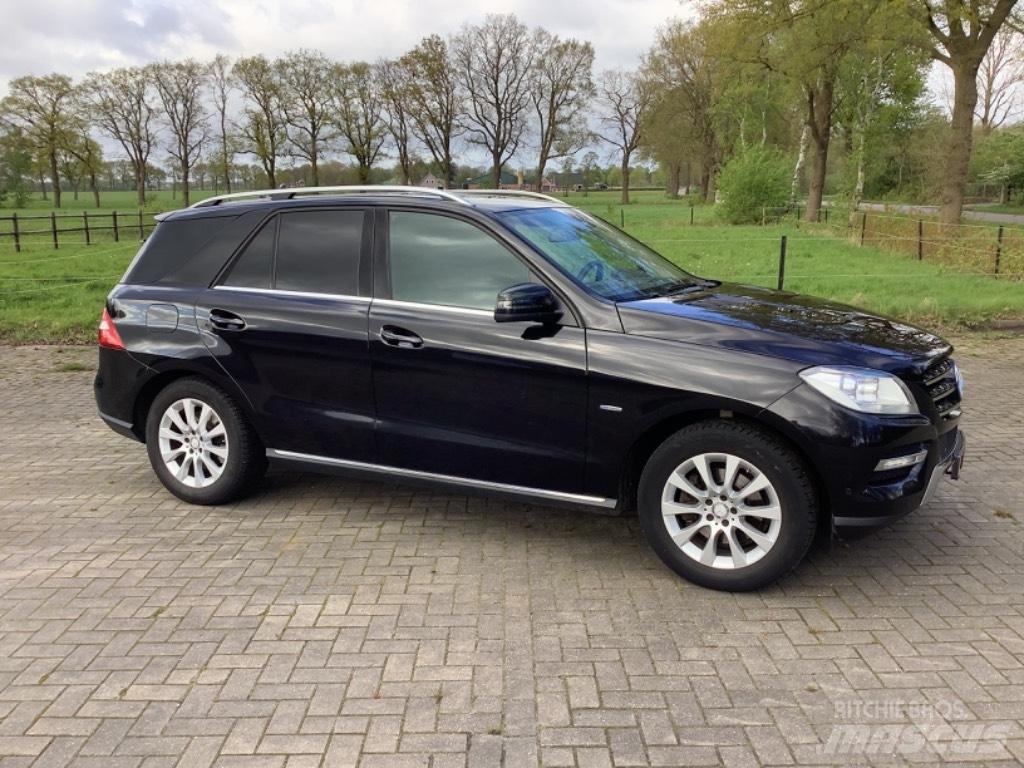 Mercedes-Benz ML 350 Véhicules Cross-Country