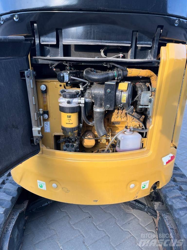 CAT 302 Mini pelle < 7t