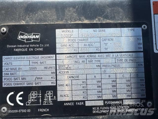 Doosan D30 Plus Chariots diesel