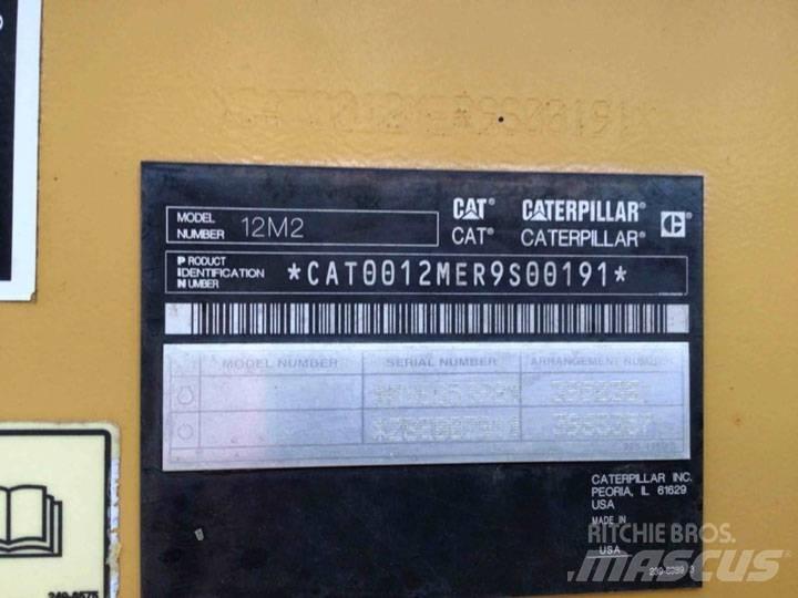 CAT 12M2 Niveleuse