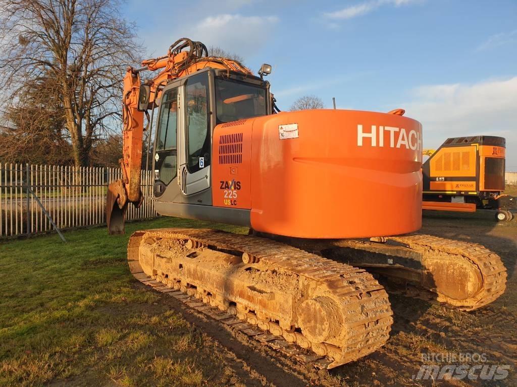 Hitachi ZX225USLC-3 Pelle sur chenilles