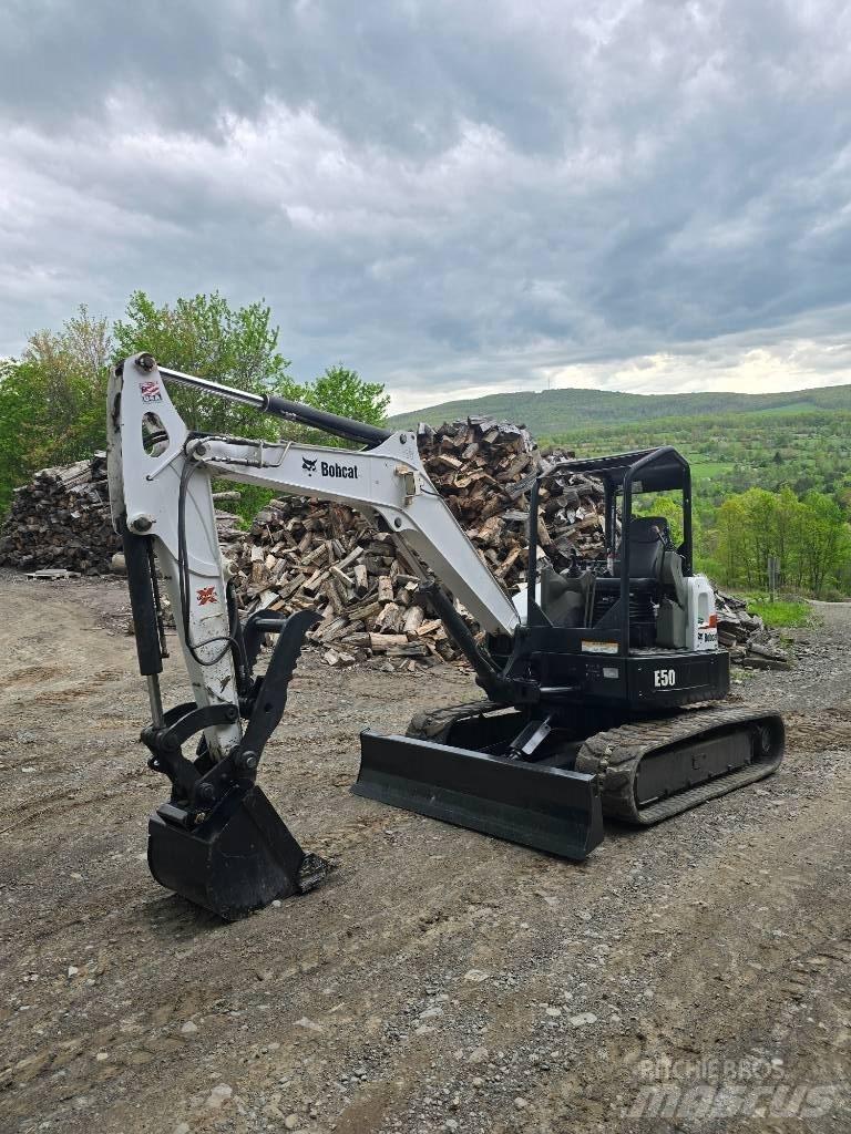 Bobcat E 50 Mini pelle < 7t