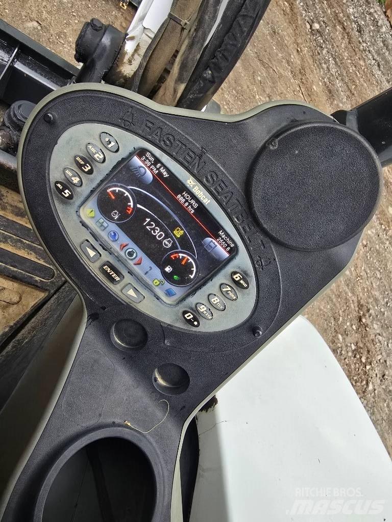 Bobcat E 50 Mini pelle < 7t