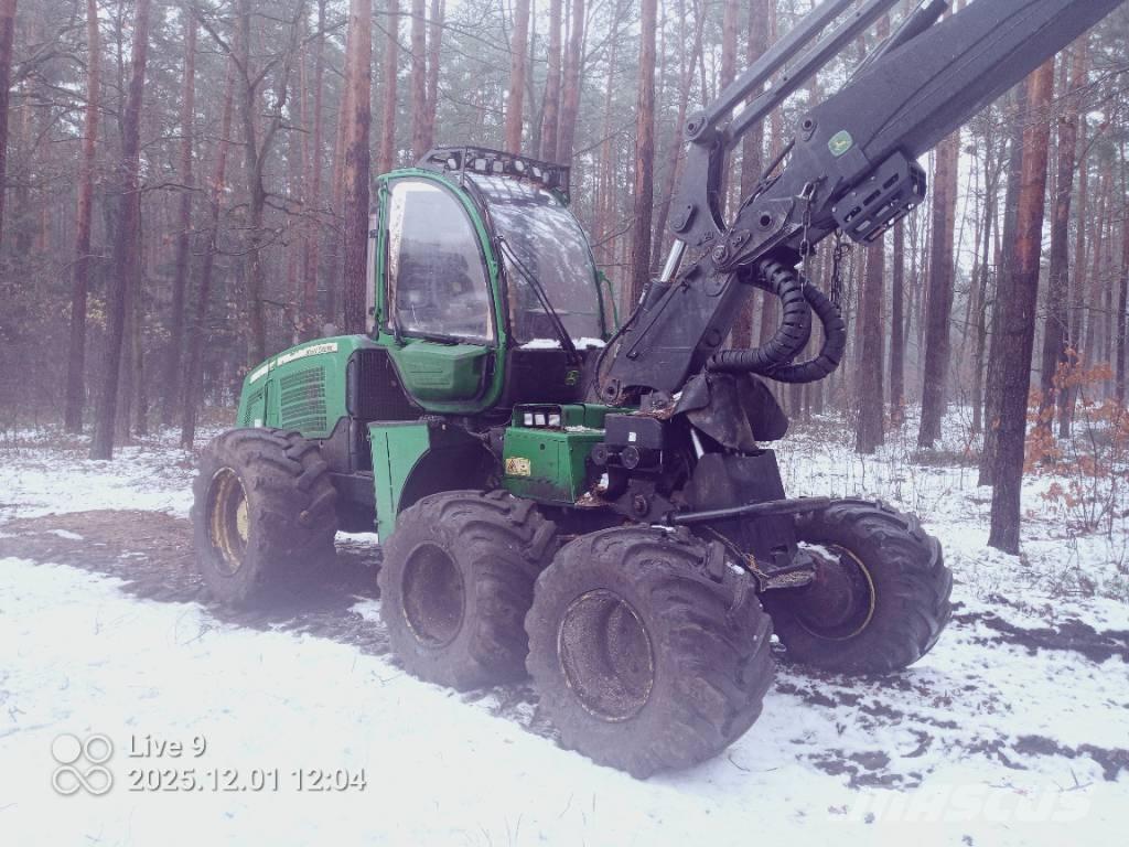 John Deere 1170 E Abatteuse