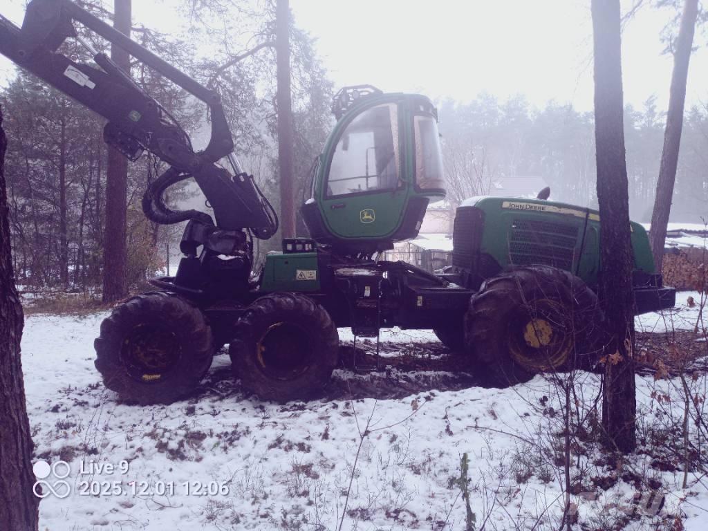 John Deere 1170 E Abatteuse