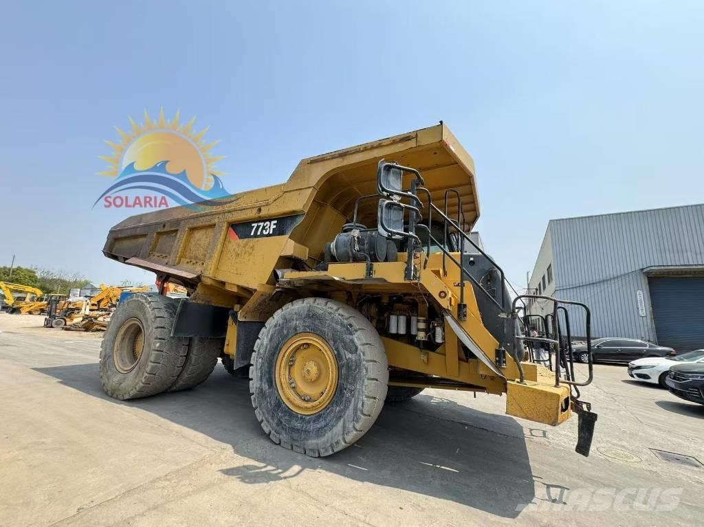 CAT 773 F Tombereau articulé