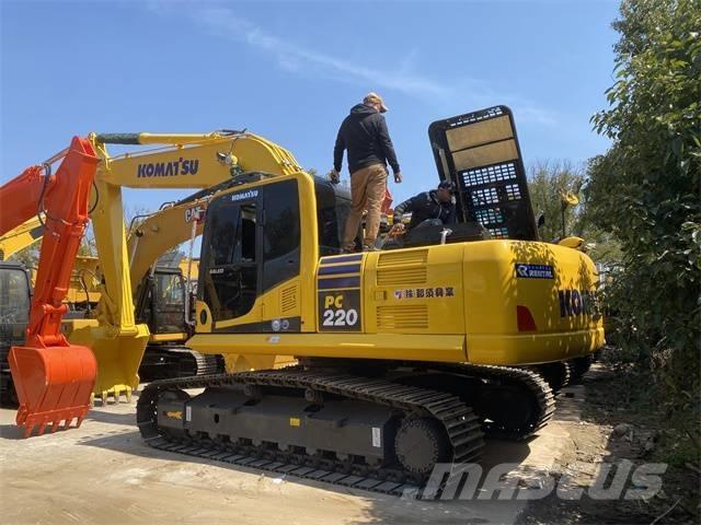 Komatsu PC 220-8 Pelle sur chenilles
