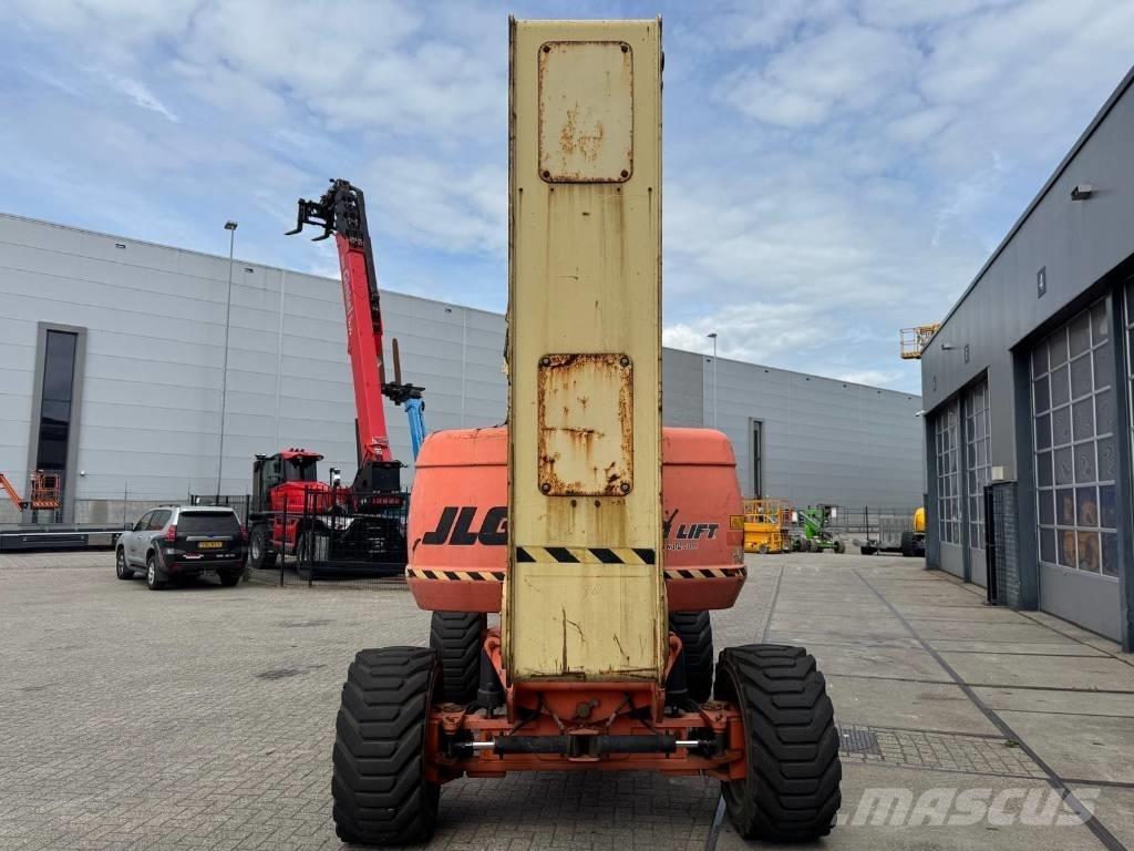 JLG 800 AJ Nacelles articulées