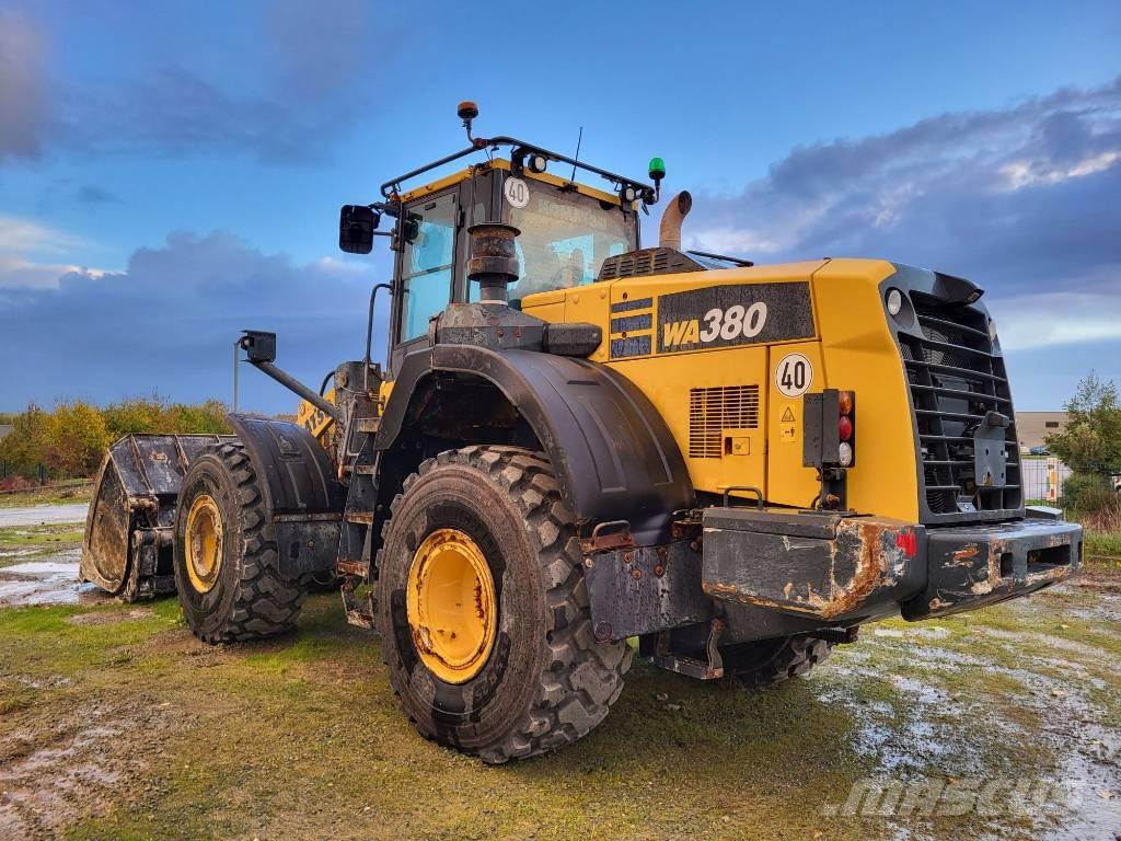 Komatsu WA380-8 Chargeuse sur pneus