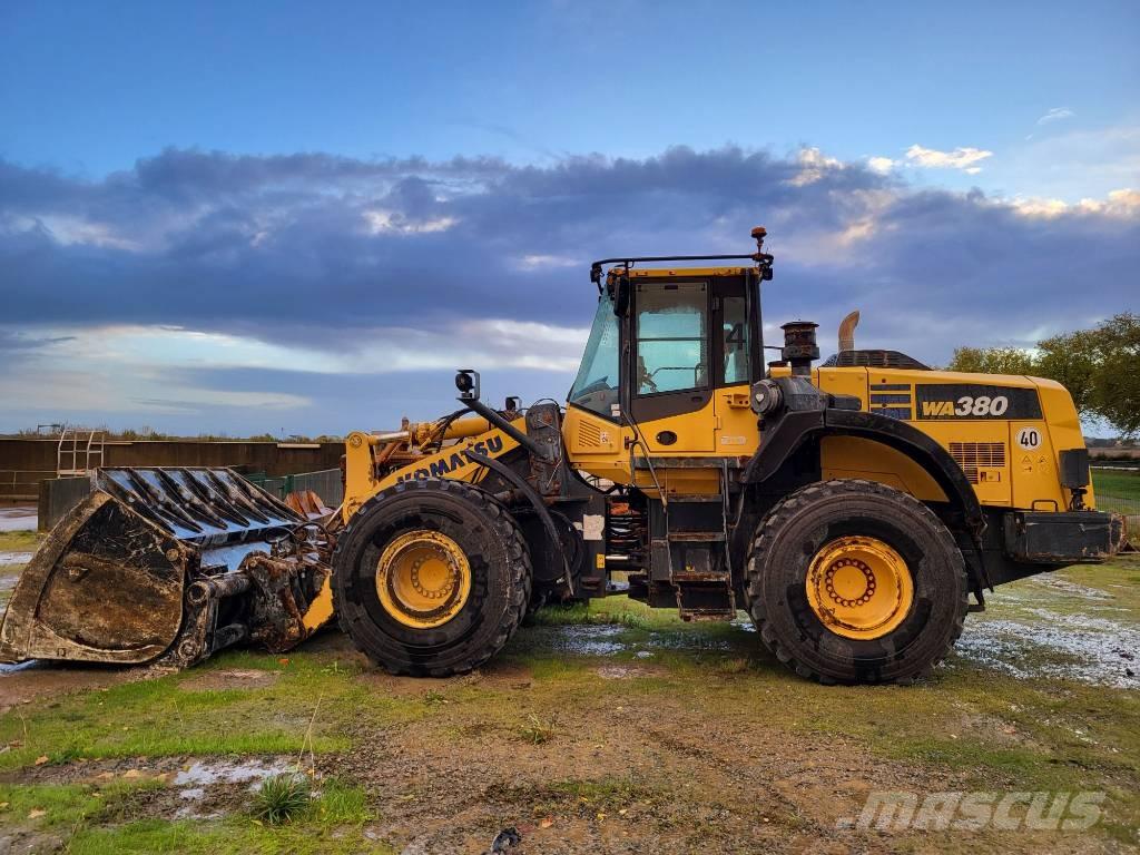 Komatsu WA380-8 Chargeuse sur pneus