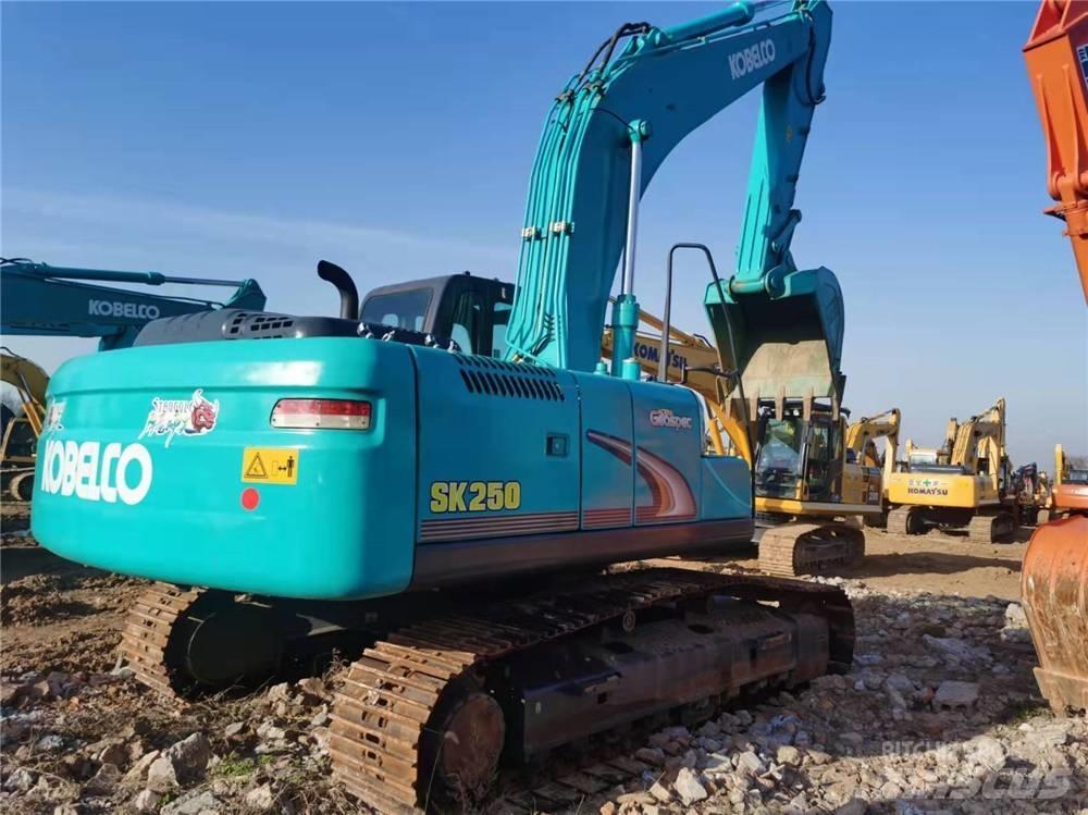 Kobelco SK 250-8 Pelle sur chenilles