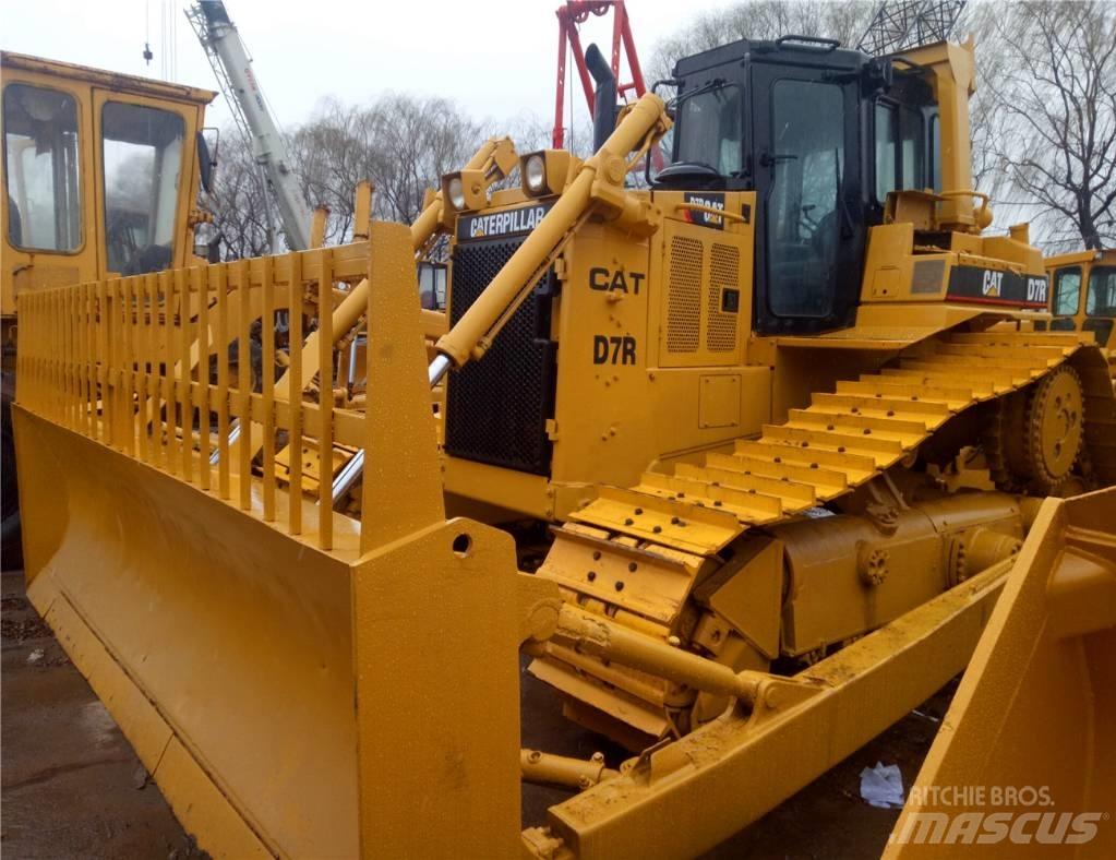 CAT D 7 R Bouteurs sur chenilles