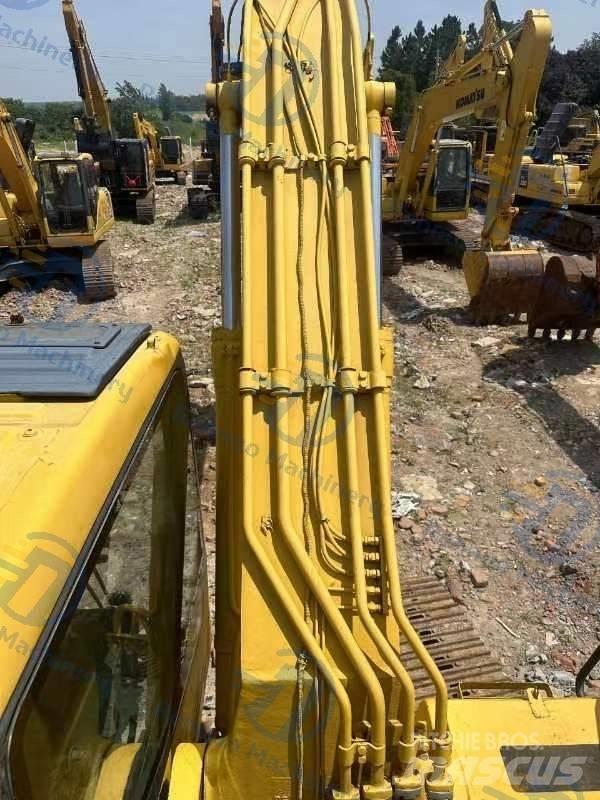 Komatsu PC220-7 Pelle sur chenilles