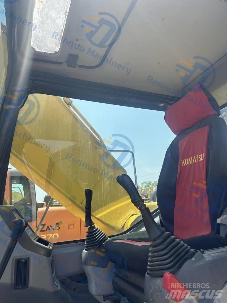 Komatsu PC220-7 Pelle sur chenilles