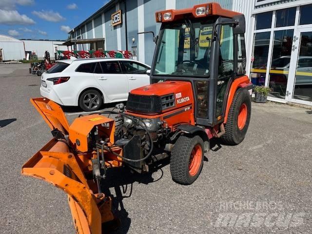 Kubota ST 30 Micro tracteur