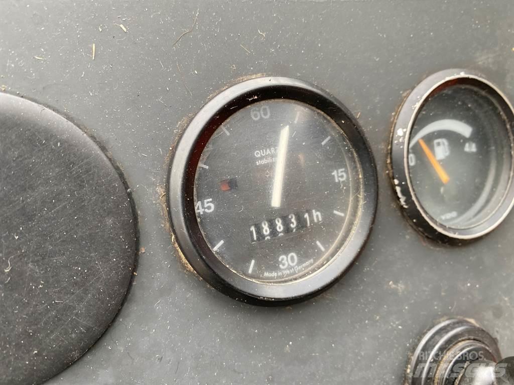 Schaeff SKS 661 Chargeuse sur pneus