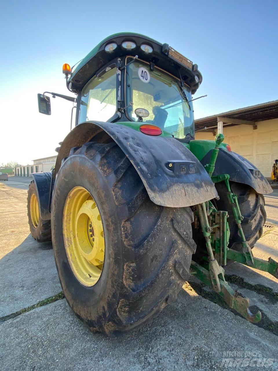 John Deere 8345 R Tracteur