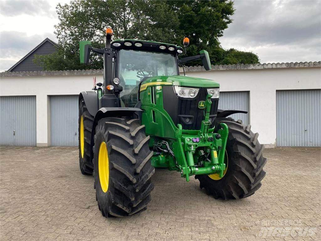 John Deere 6R 215 Tracteur