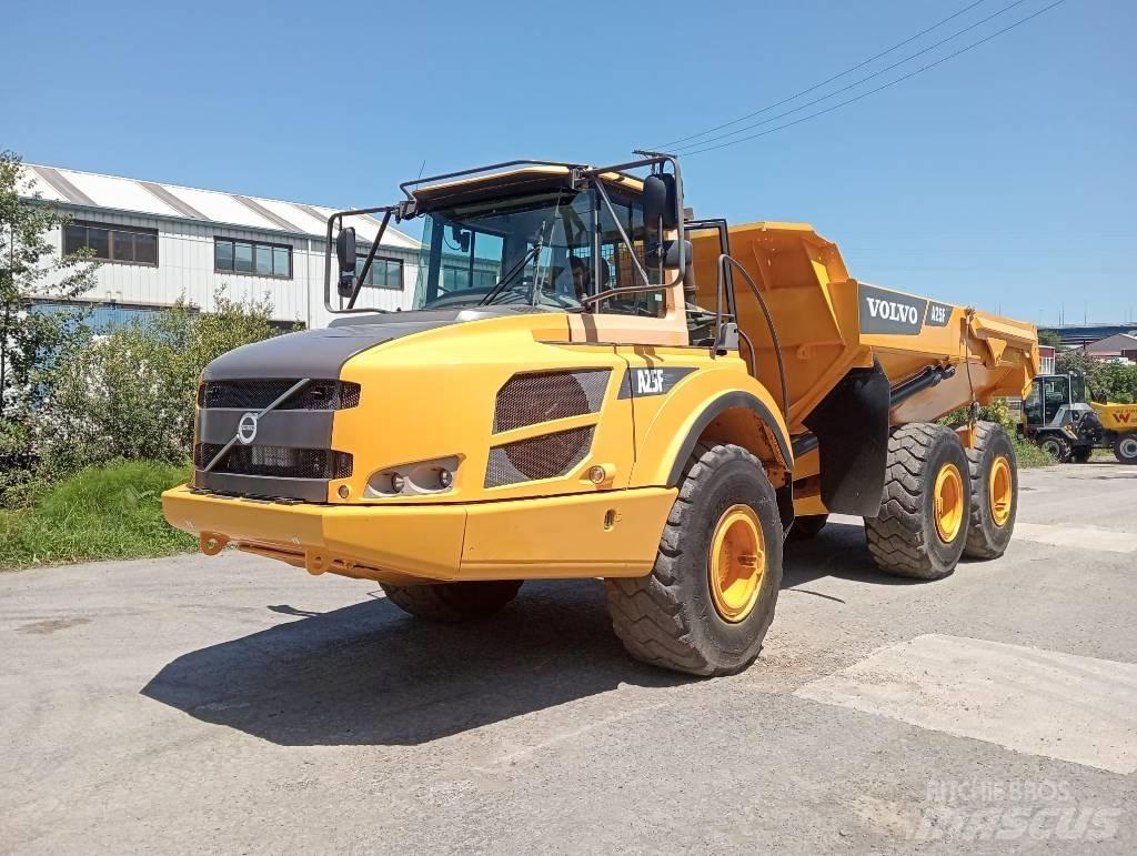 Volvo A 25 F Tombereau articulé