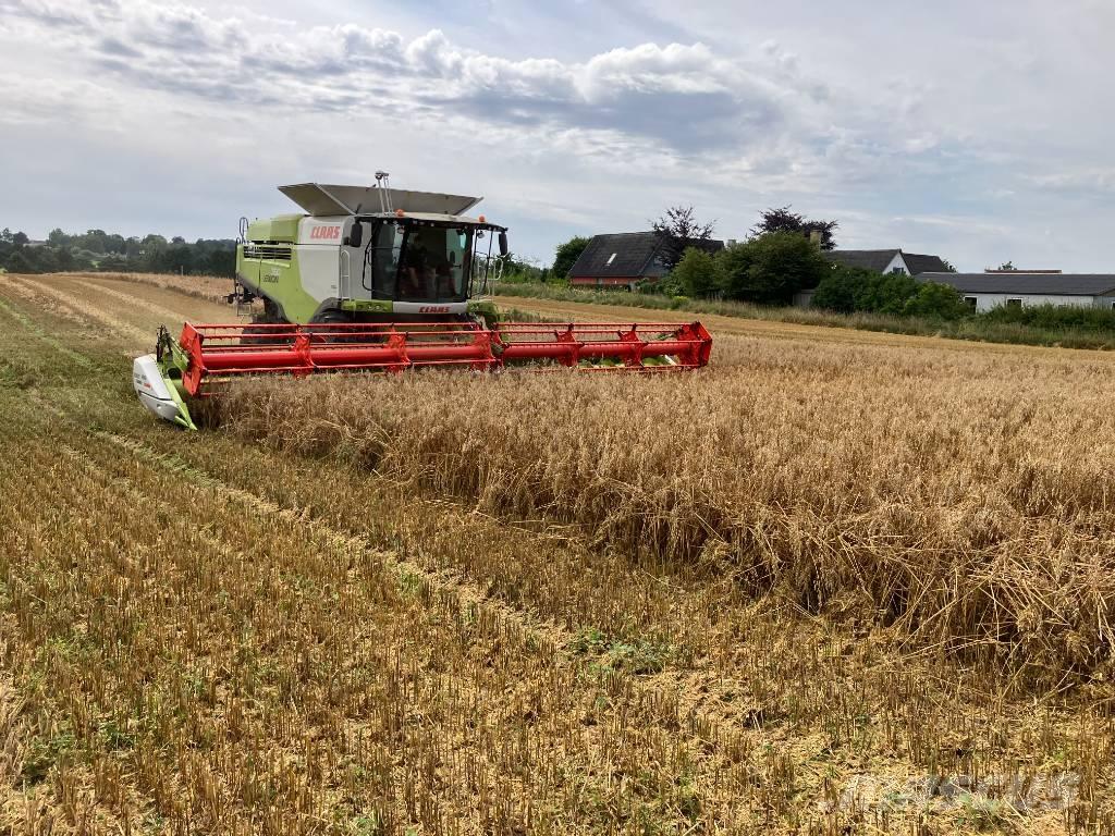 CLAAS Lexion 760 Moissonneuse batteuse