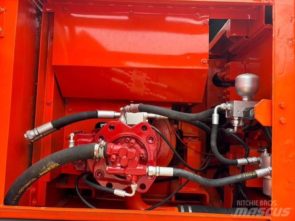 Doosan DX 225 LCA Pelle sur chenilles