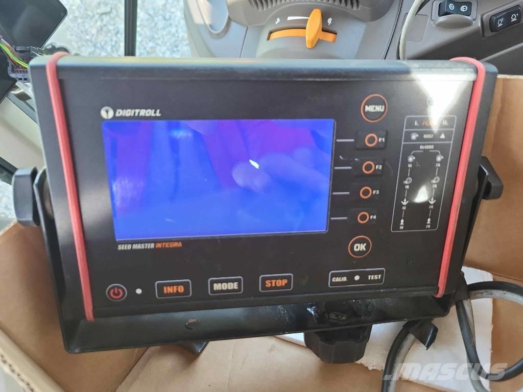  Pneusej Optimus 600 Semoir