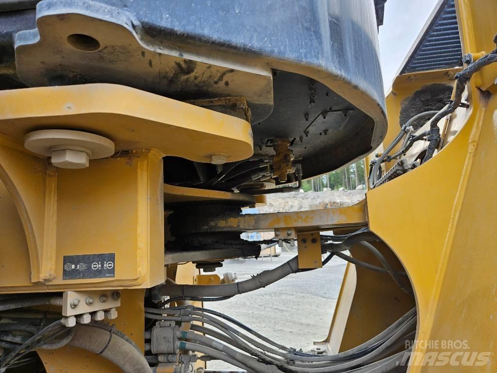 CAT 980 M Chargeuse sur pneus