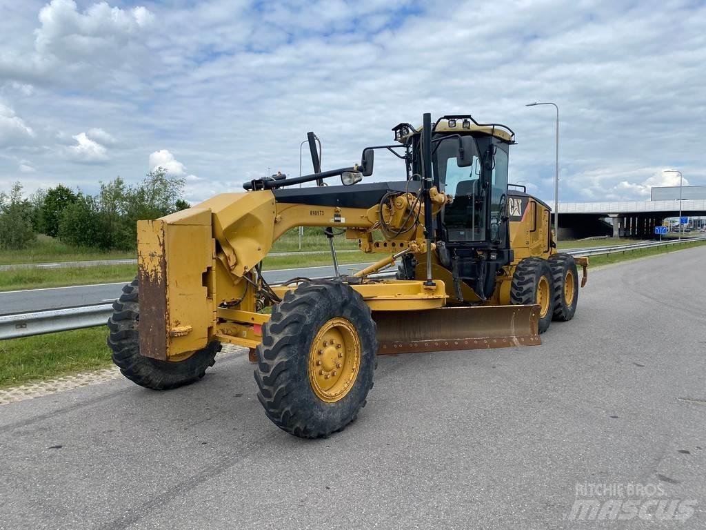 CAT 140M Niveleuse