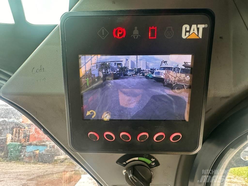 CAT 246 D Chargeuse compacte