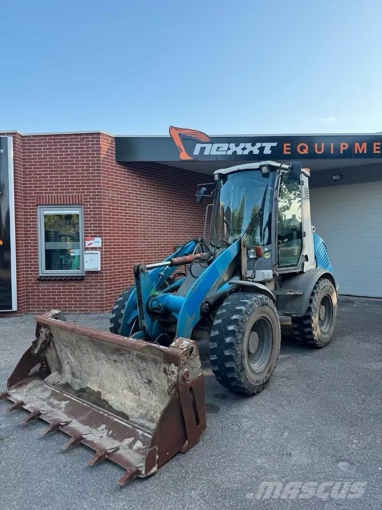 Atlas AR 65 Chargeuse sur pneus