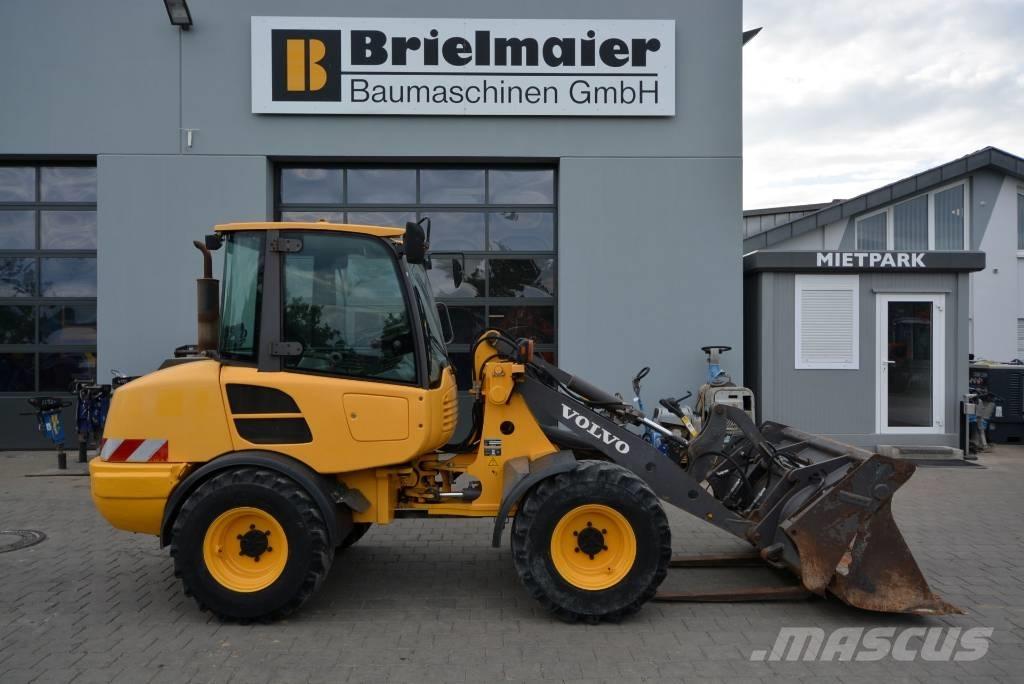 Volvo L 25 F Chargeuse sur pneus