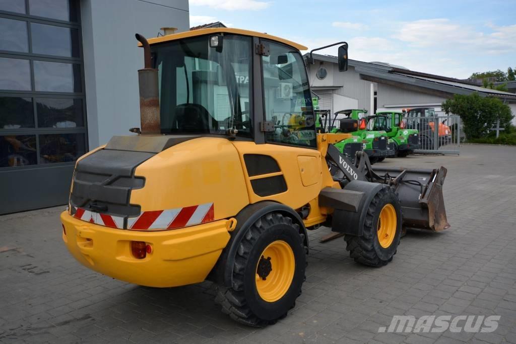 Volvo L 25 F Chargeuse sur pneus