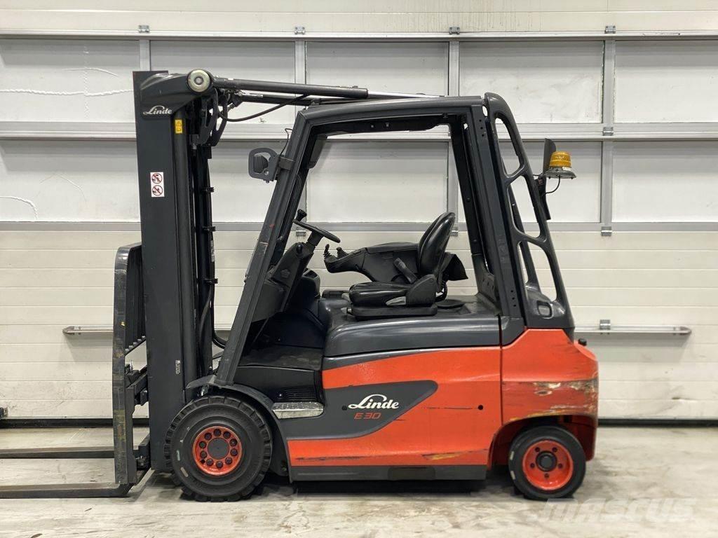 Linde E30-01 Chariots élévateurs électriques