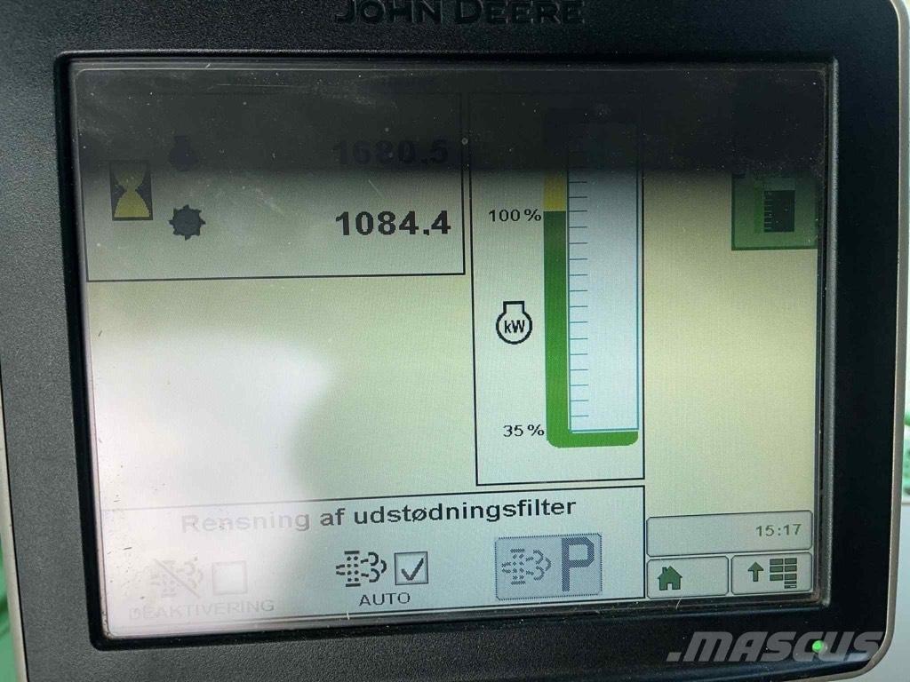 John Deere T 670 i Moissonneuse batteuse