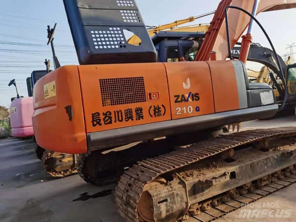 Hitachi ZX 210 Pelle sur chenilles