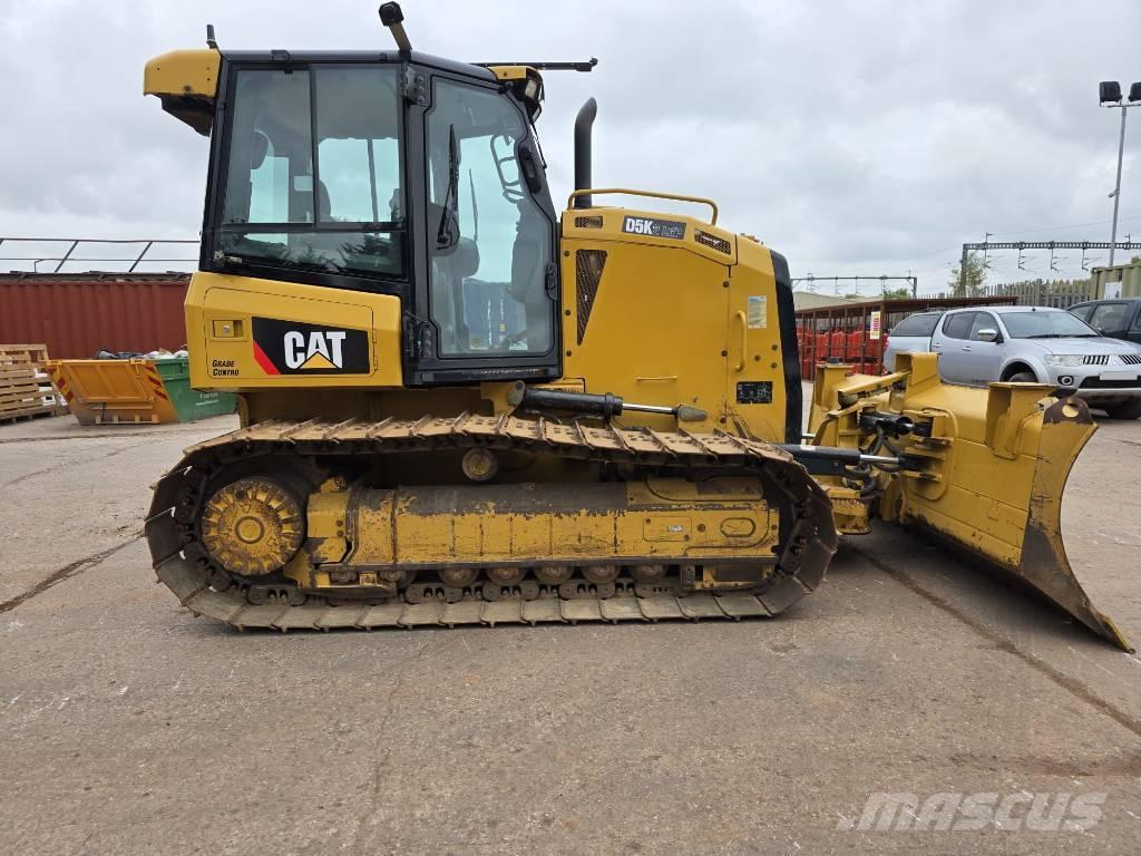 CAT D 5 K 2 LGP Bouteurs sur chenilles