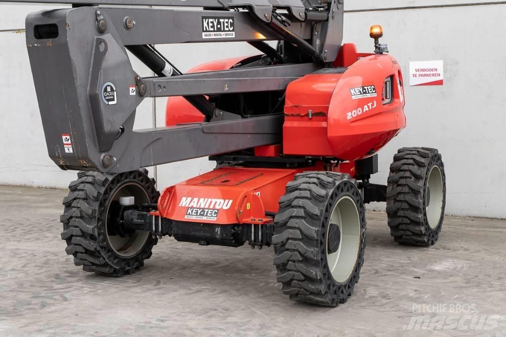 Manitou 200 ATJ Nacelles articulées