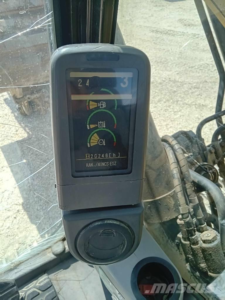 CAT 323 D L Pelle sur chenilles