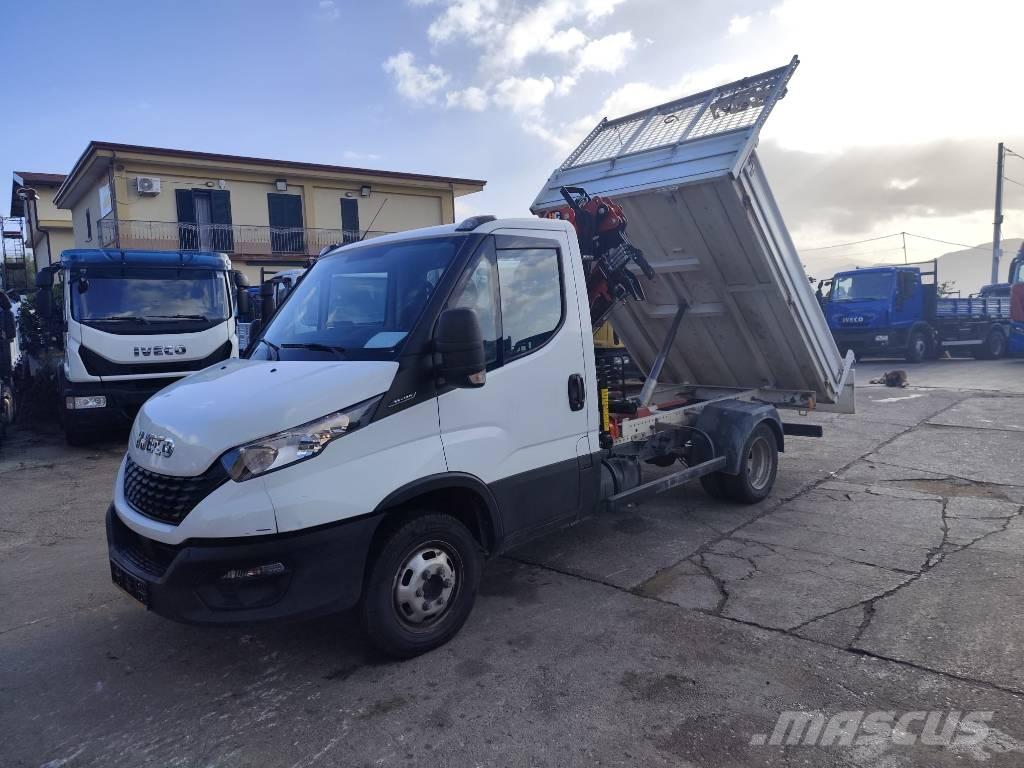 Iveco Daily 35-120 Camion plateau ridelle avec grue
